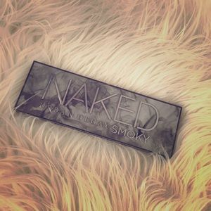 Urban Decay Naked Smoky Eyeshadow Palette